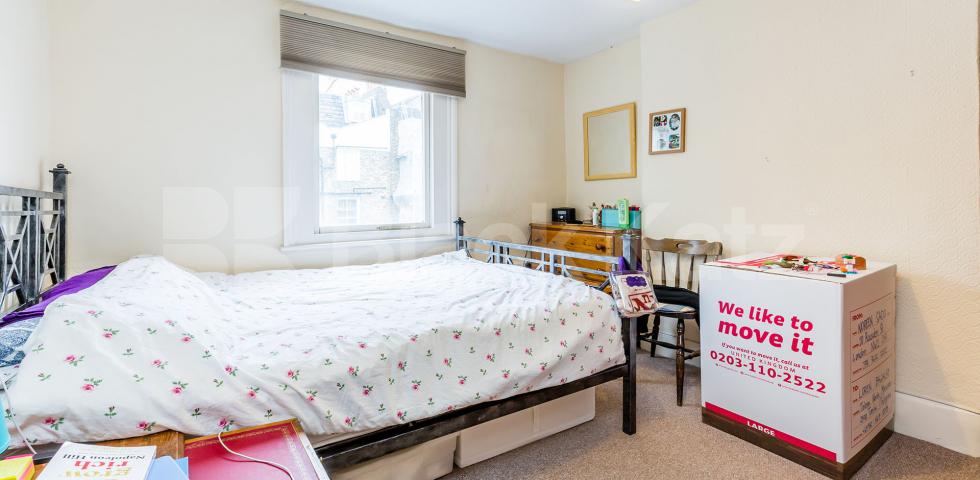 			3 Bedroom, 1 bath, 1 reception Flat			 Rousden Street, Camden 